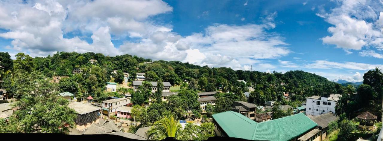 The Sky Tents Kandy Bagian luar foto